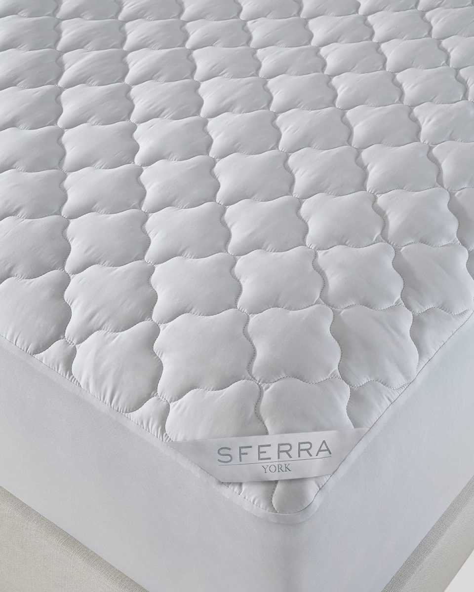 York Queen Mattress Pad